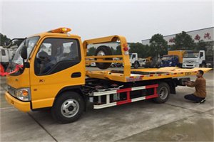 天河区哪里有拖车服务