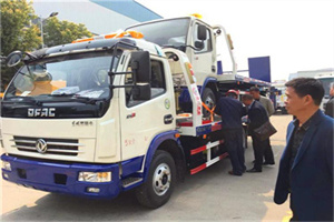 天河区汽车道路救援拖车价格